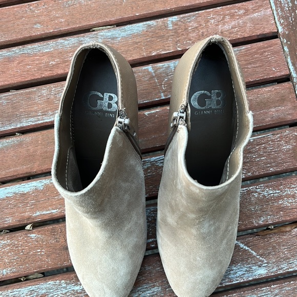 Gianna Bini Leather and Suede Ankle High Heel Booties - Picture 5 of 8